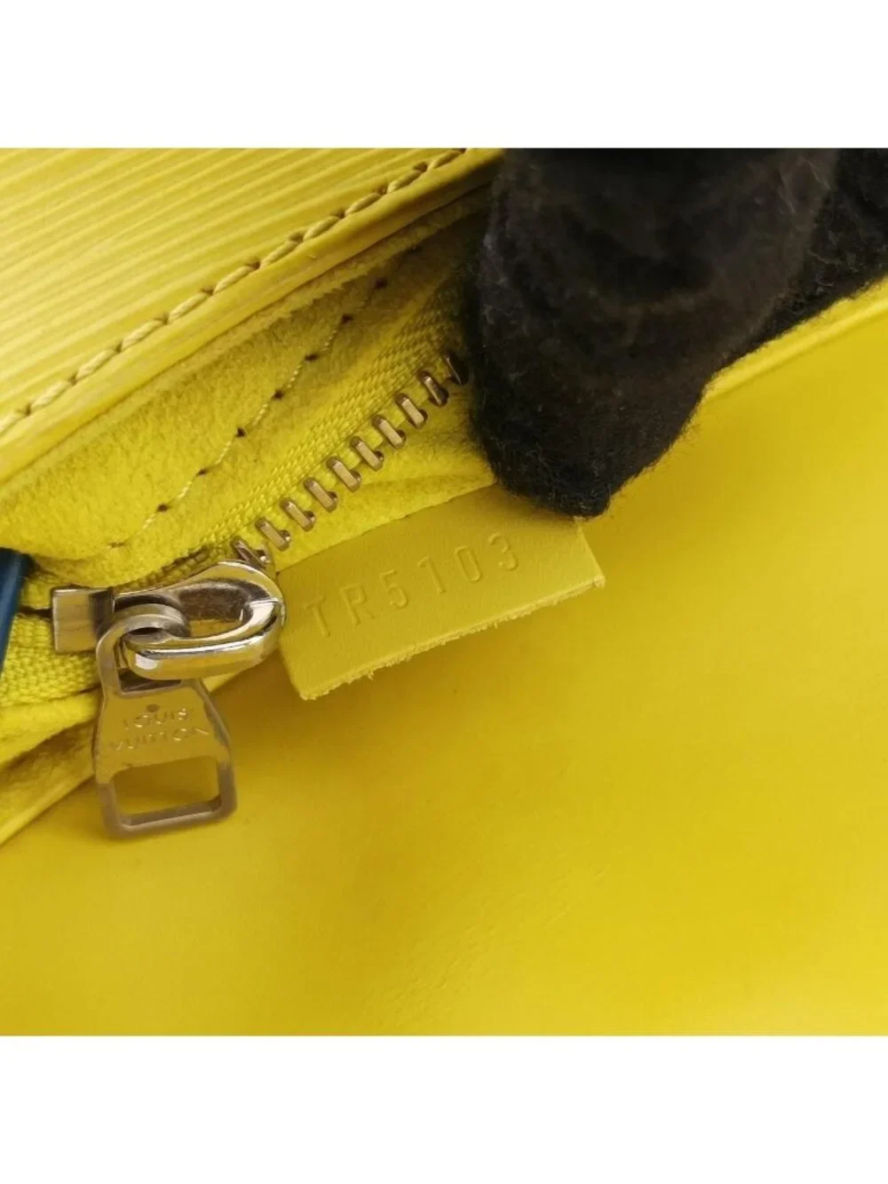 ★SOLD★ Louis Vuitton Eden PM Yellow Blue Epi Messenger Bag - Picture 11 of 15